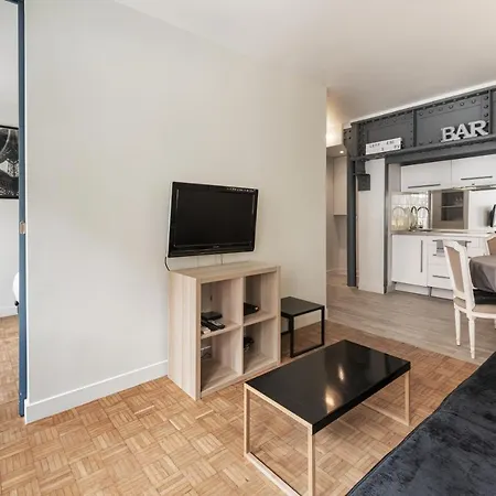 Central & Functional Apartment At Chatelet *