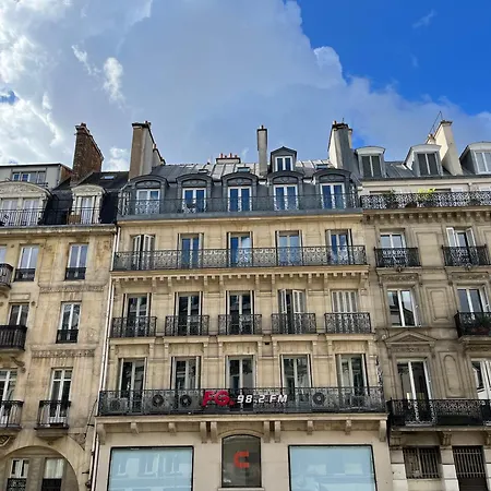 Central & Functional Apartment At Chatelet Paris